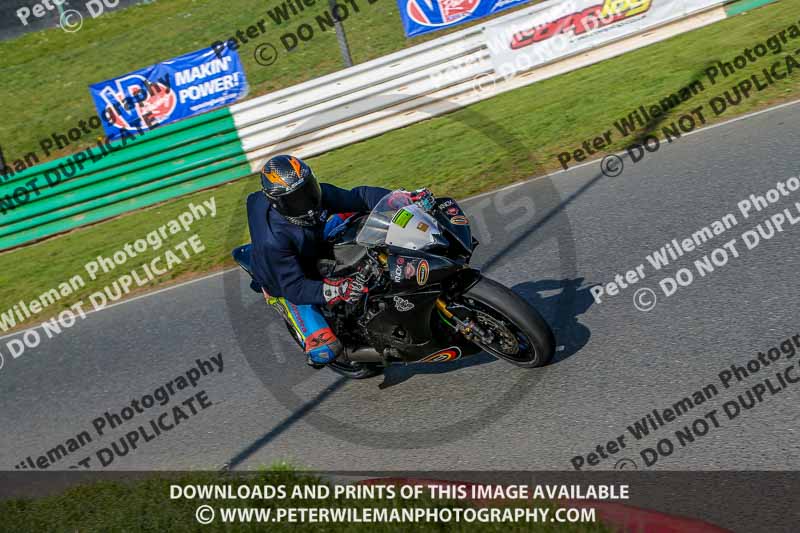 PJM Wedding Photography;enduro digital images;event digital images;eventdigitalimages;mallory park;mallory park photographs;mallory park trackday;mallory park trackday photographs;no limits trackdays;peter wileman photography;racing digital images;trackday digital images;trackday photos
